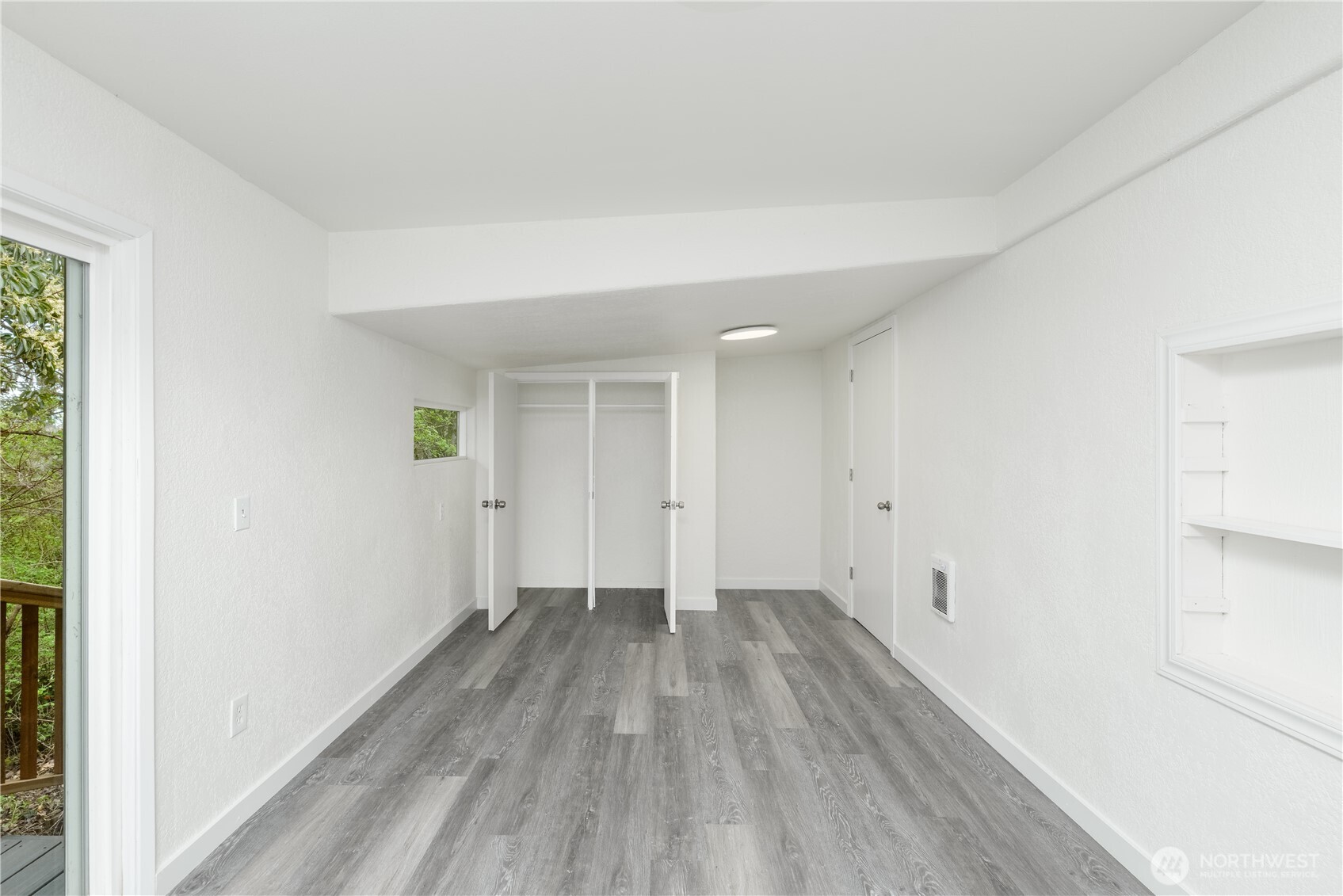 251 Washington Harbor Rd Property Photo 25