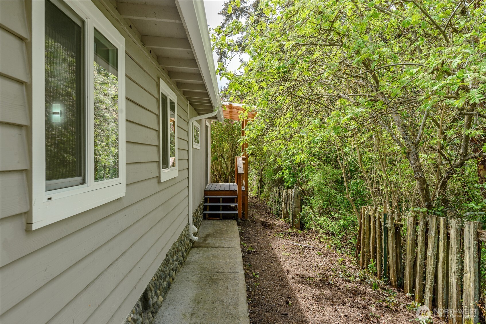 251 Washington Harbor Rd Property Photo 35