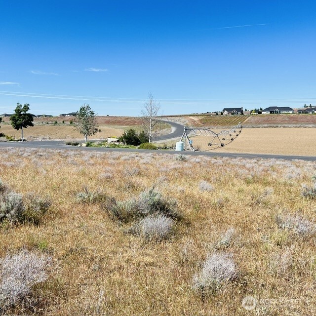 5355 Ne Mcconihe Rd Property Photo 3