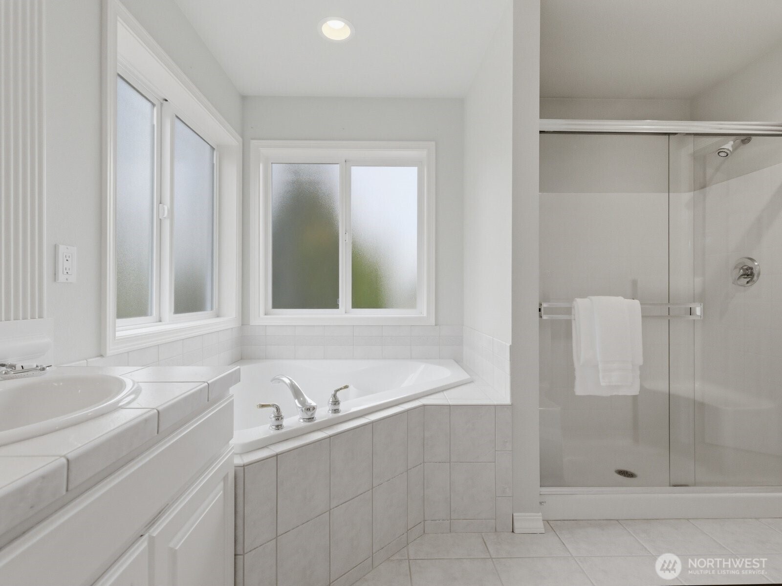3501 166 Street Property Photo 25