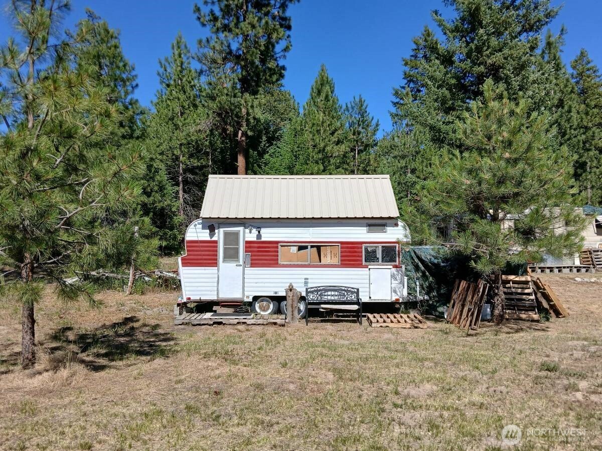 38 Broser Way Property Photo 5