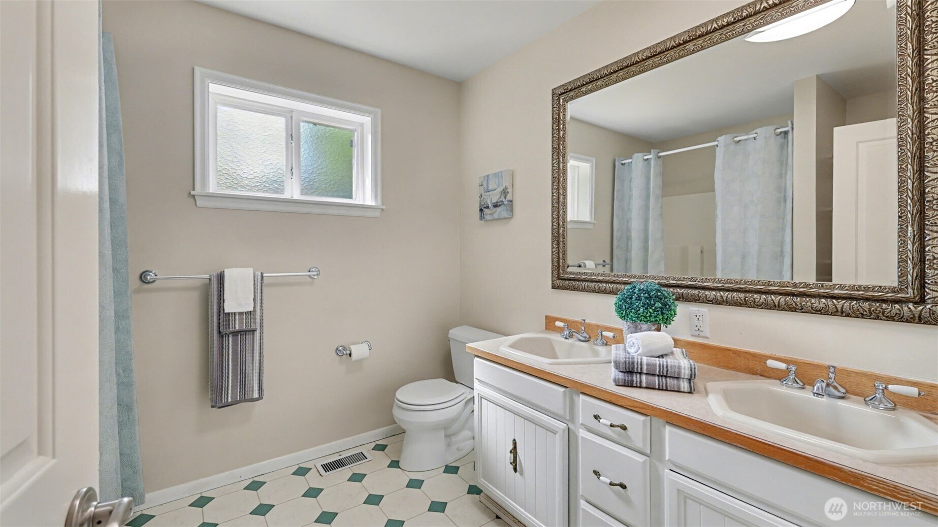 11329 Newcastle Way Property Photo 23