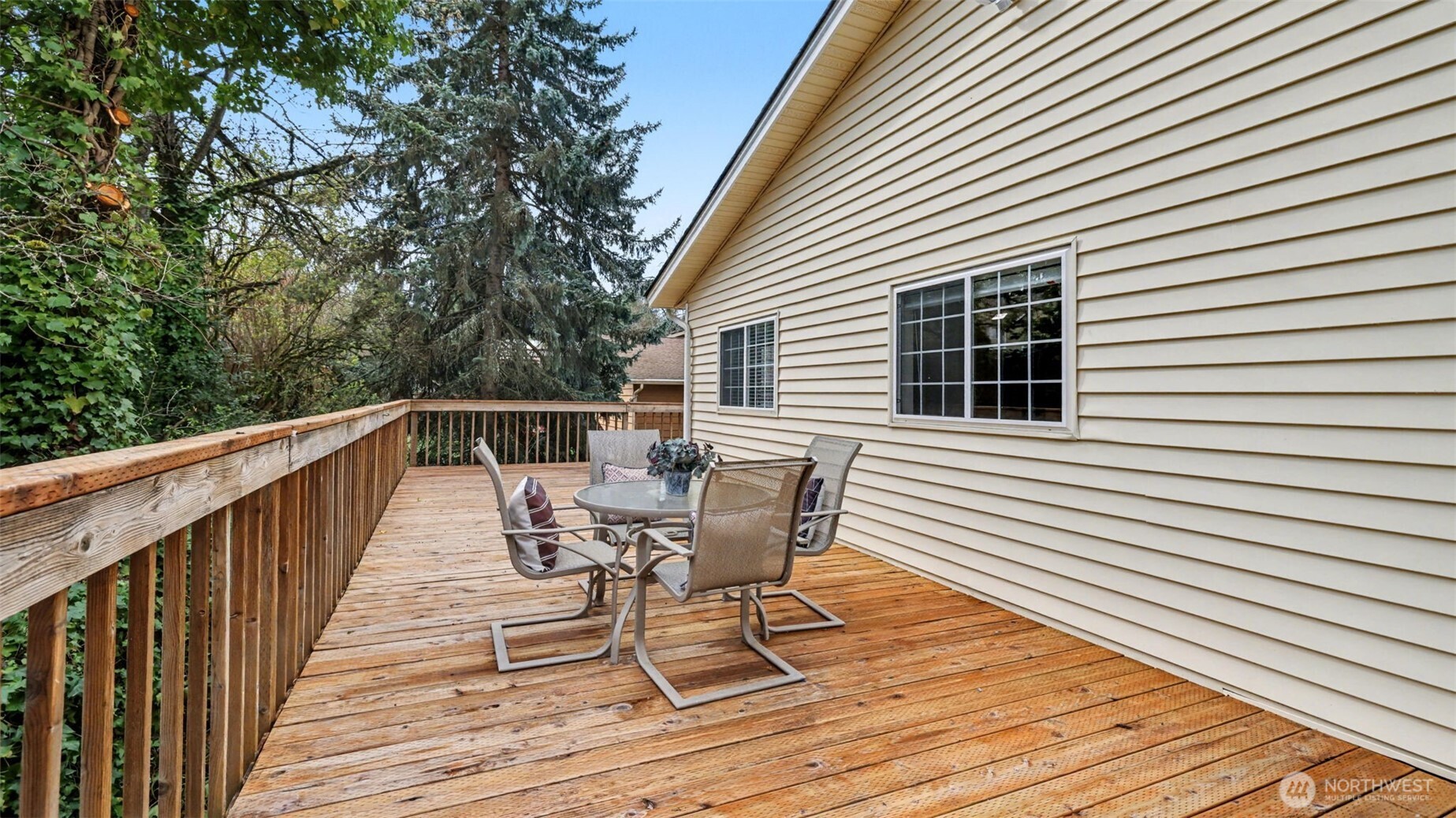 11329 Newcastle Way Property Photo 29