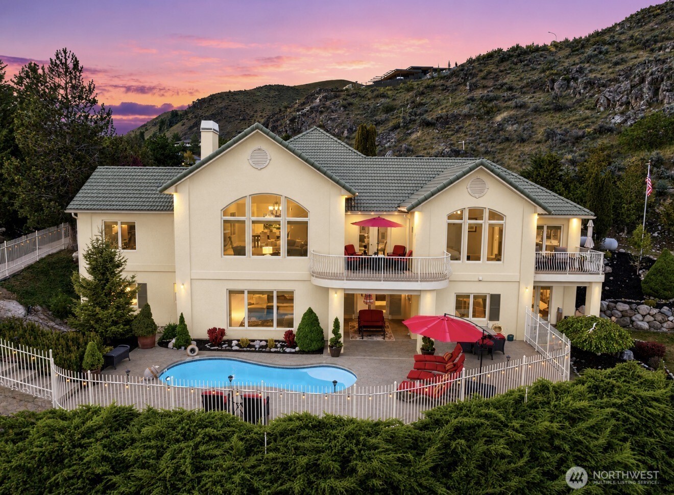 146 Long Drive Property Photo 1
