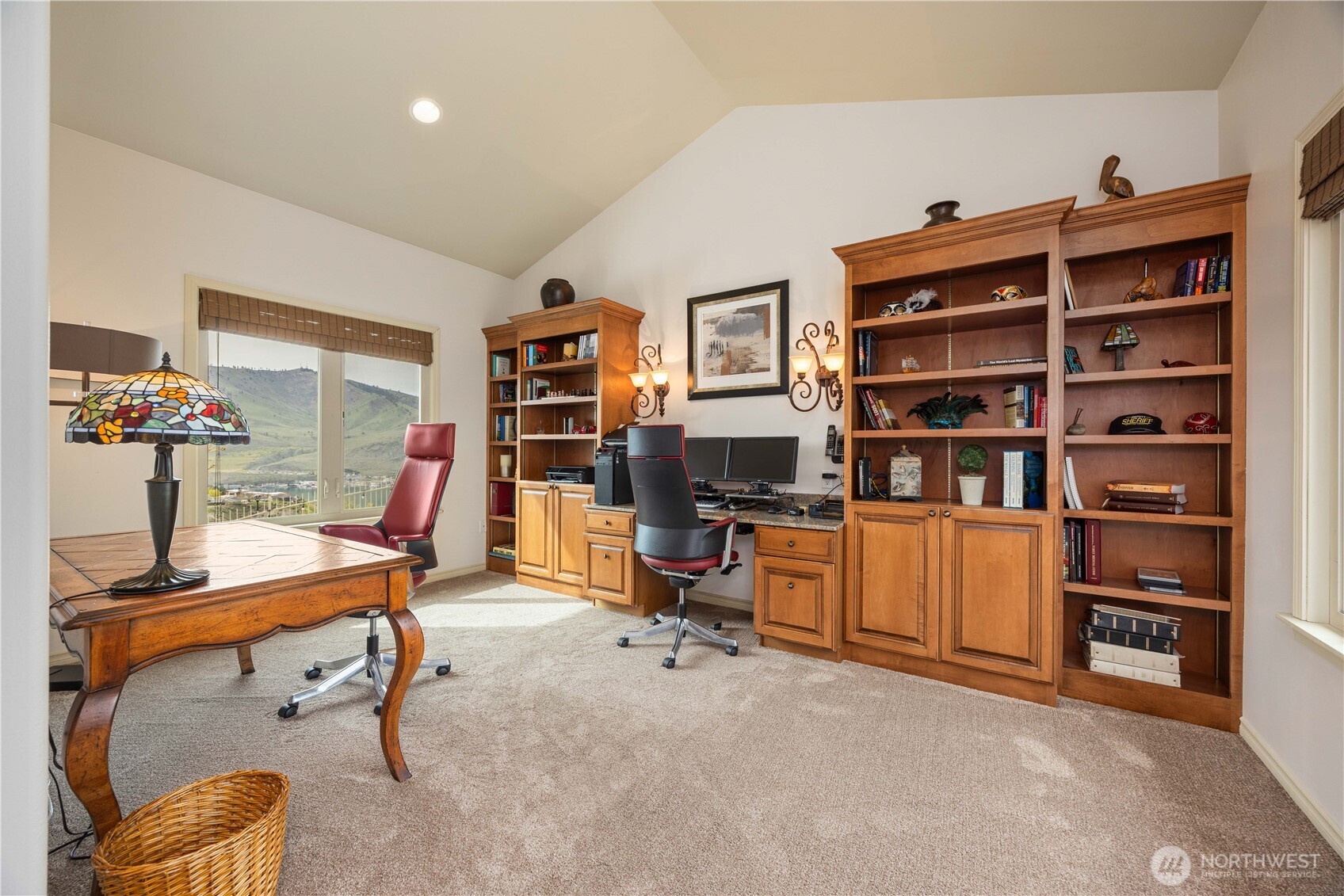 146 Long Drive Property Photo 6