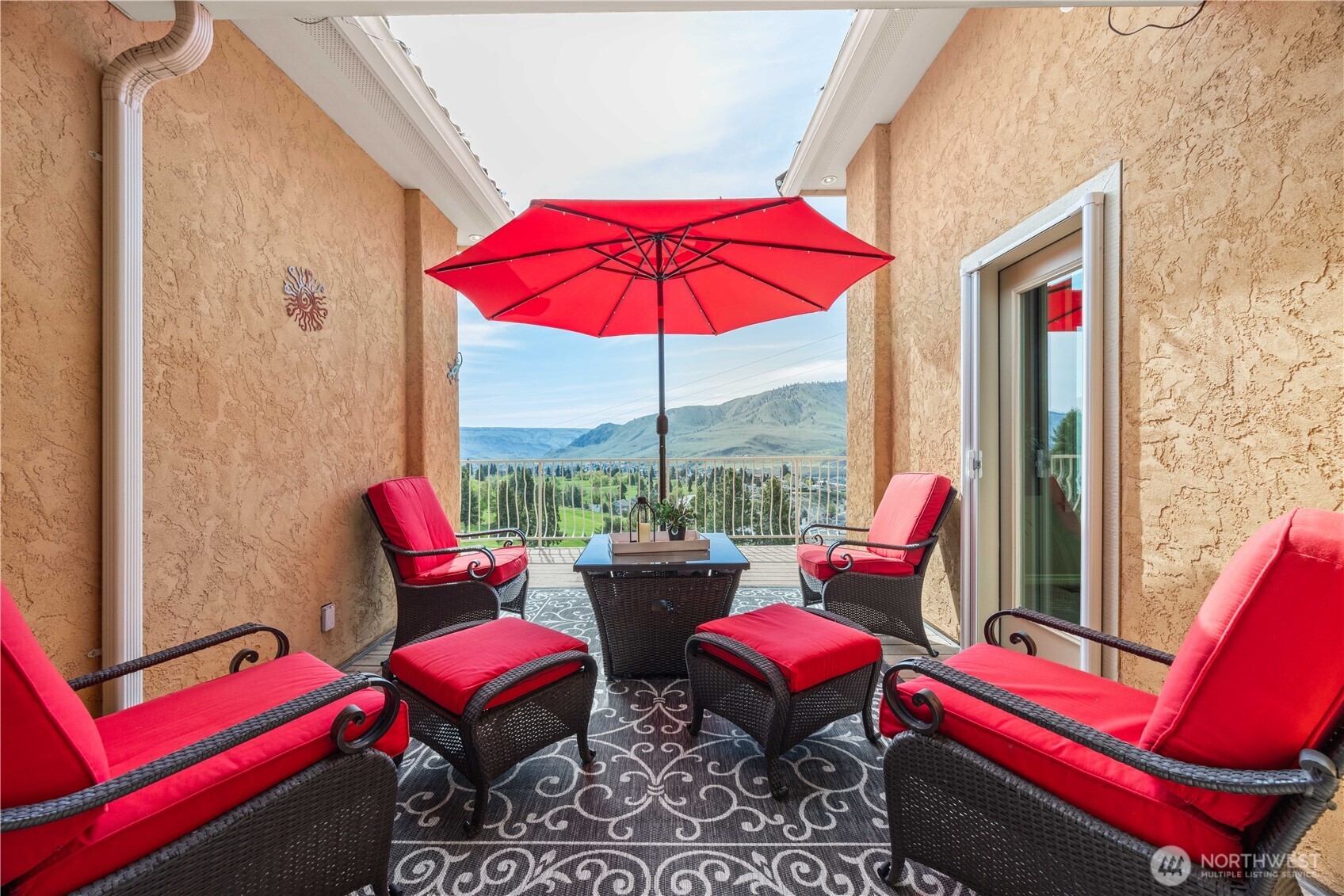 146 Long Drive Property Photo 12