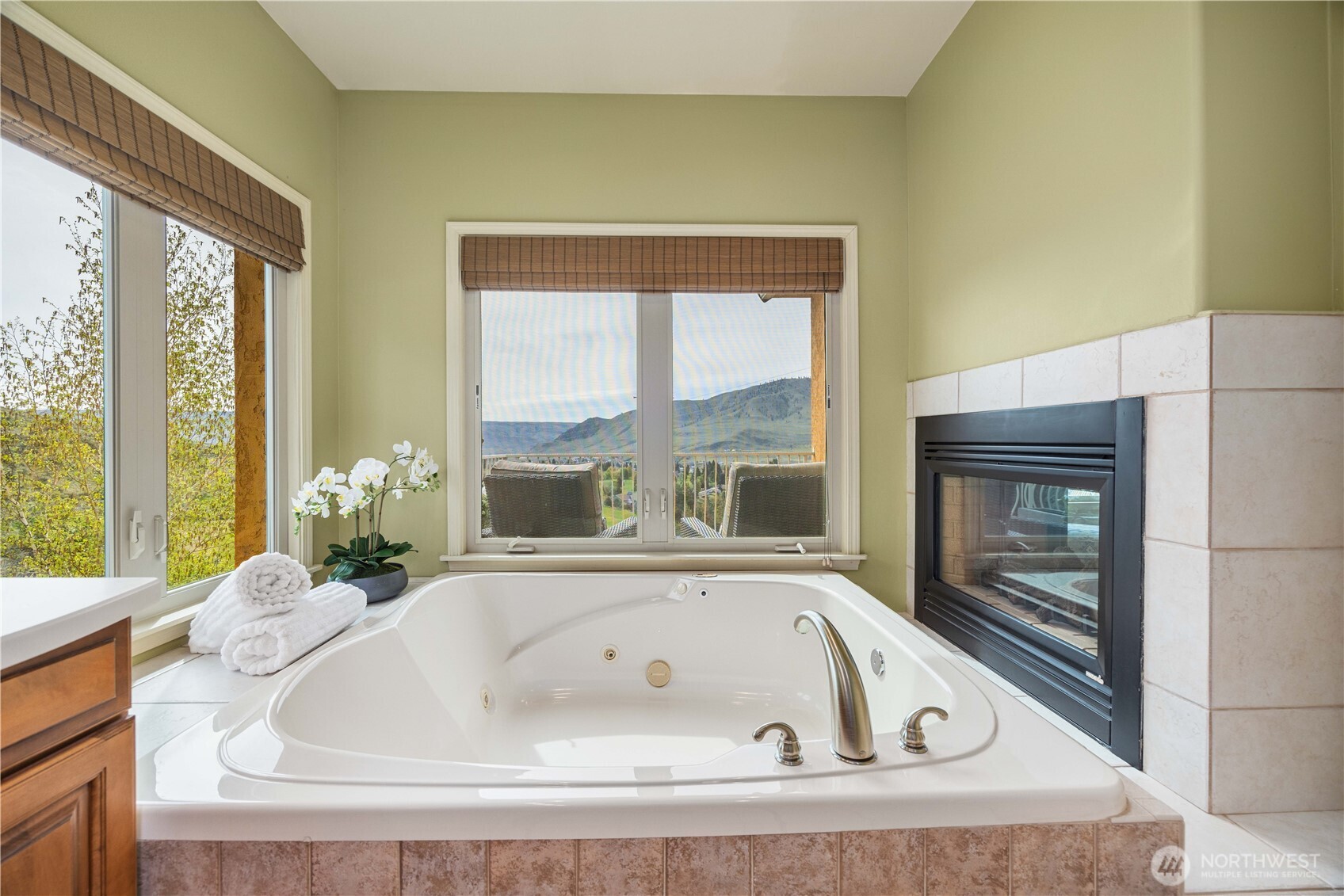 146 Long Drive Property Photo 21