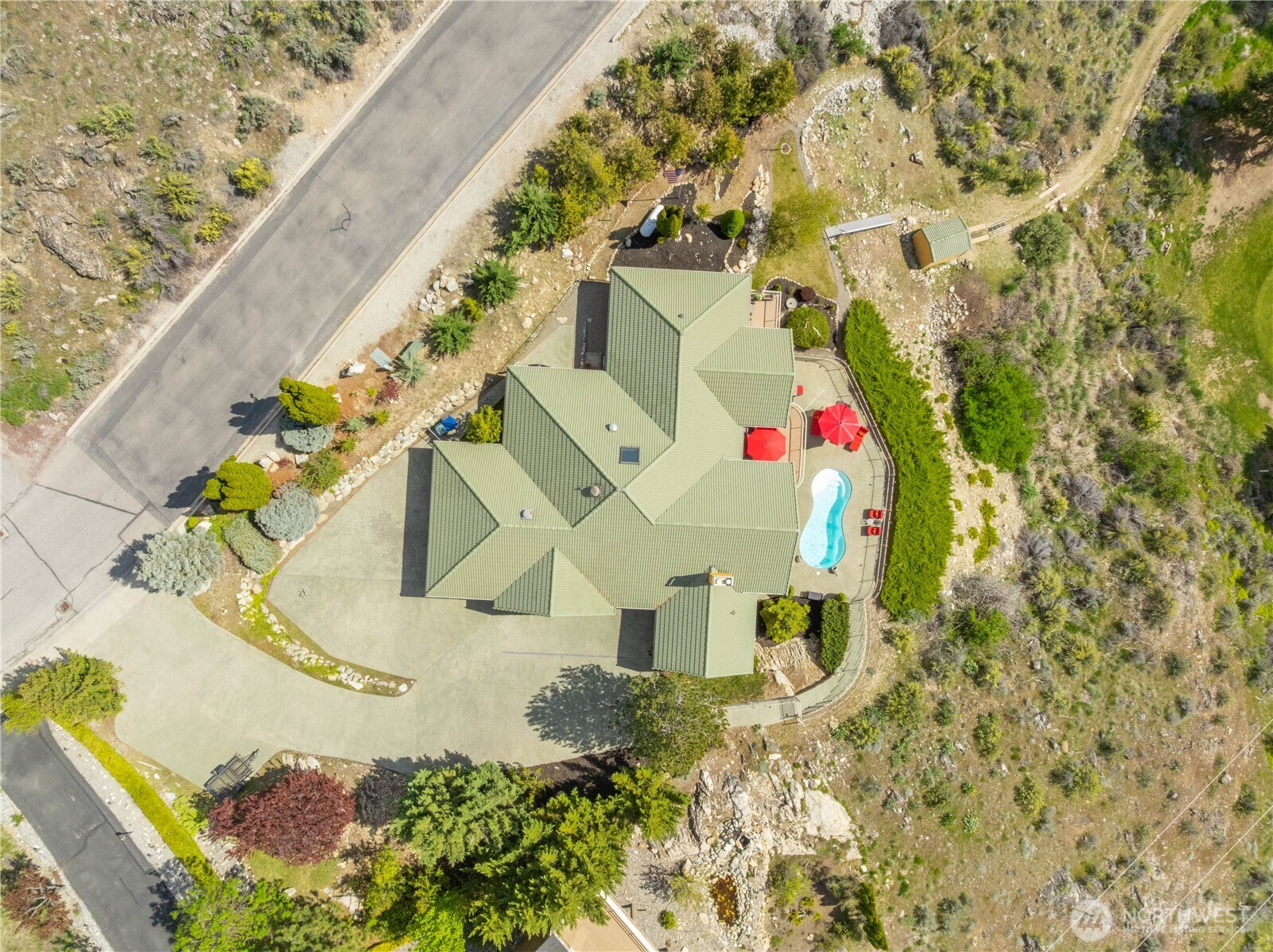 146 Long Drive Property Photo 39