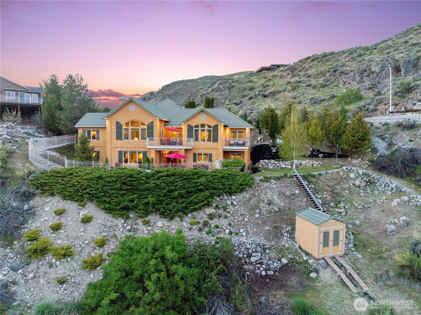 146 Long Drive Property Photo 40