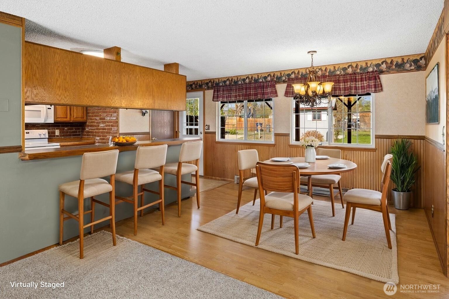 204 N Mason Street Property Photo 8