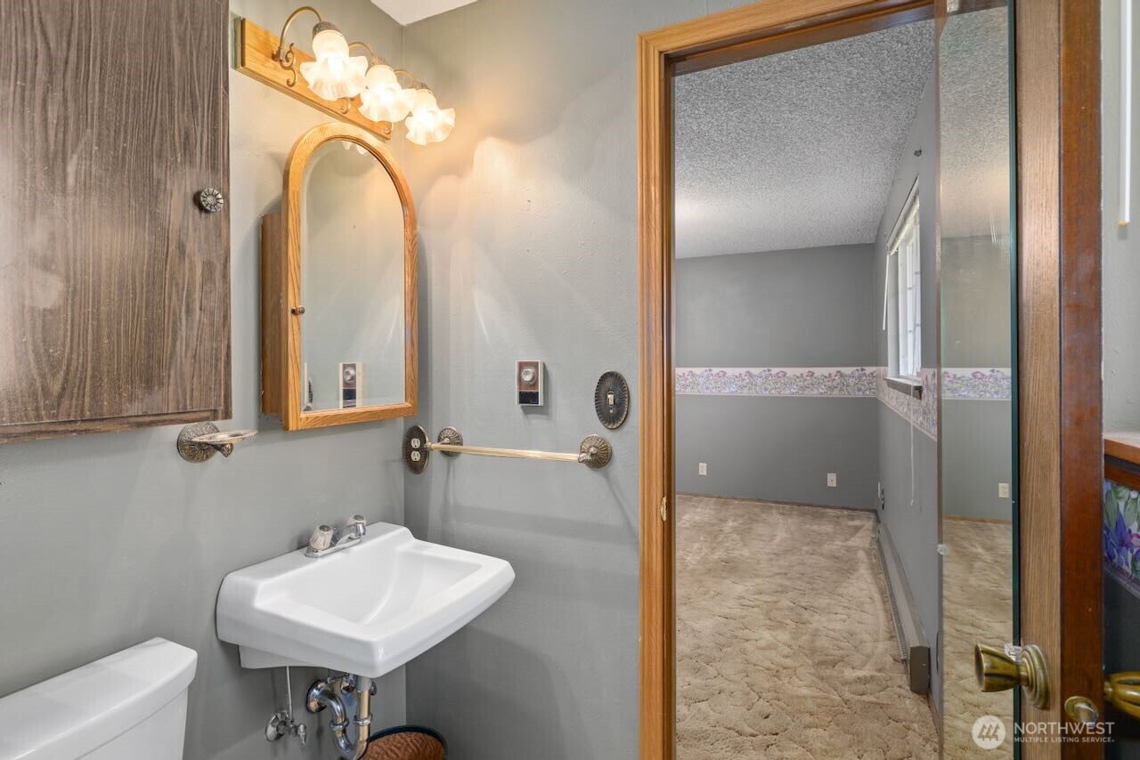 204 N Mason Street Property Photo 21
