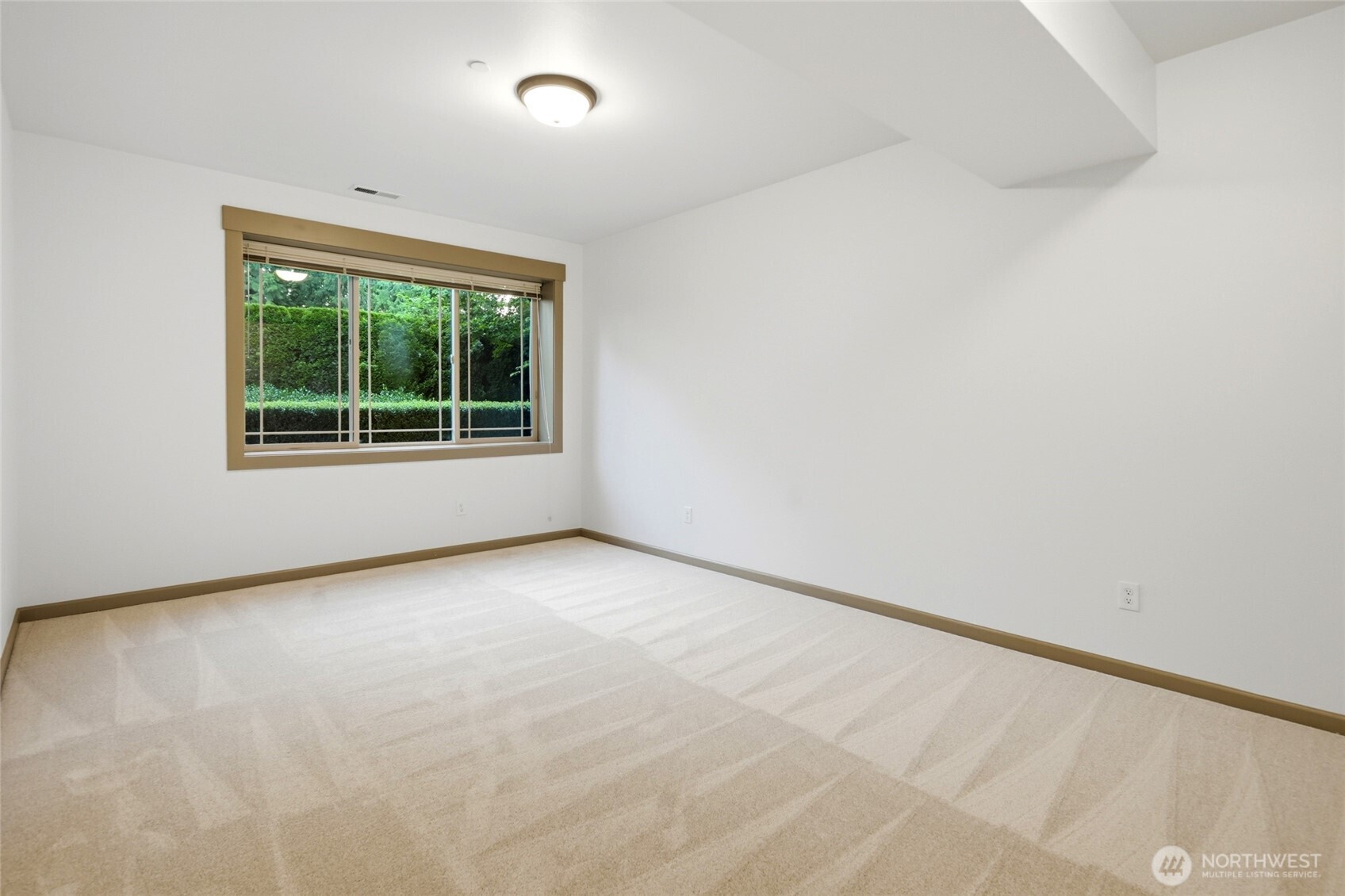 15535 148th Avenue Property Photo 27