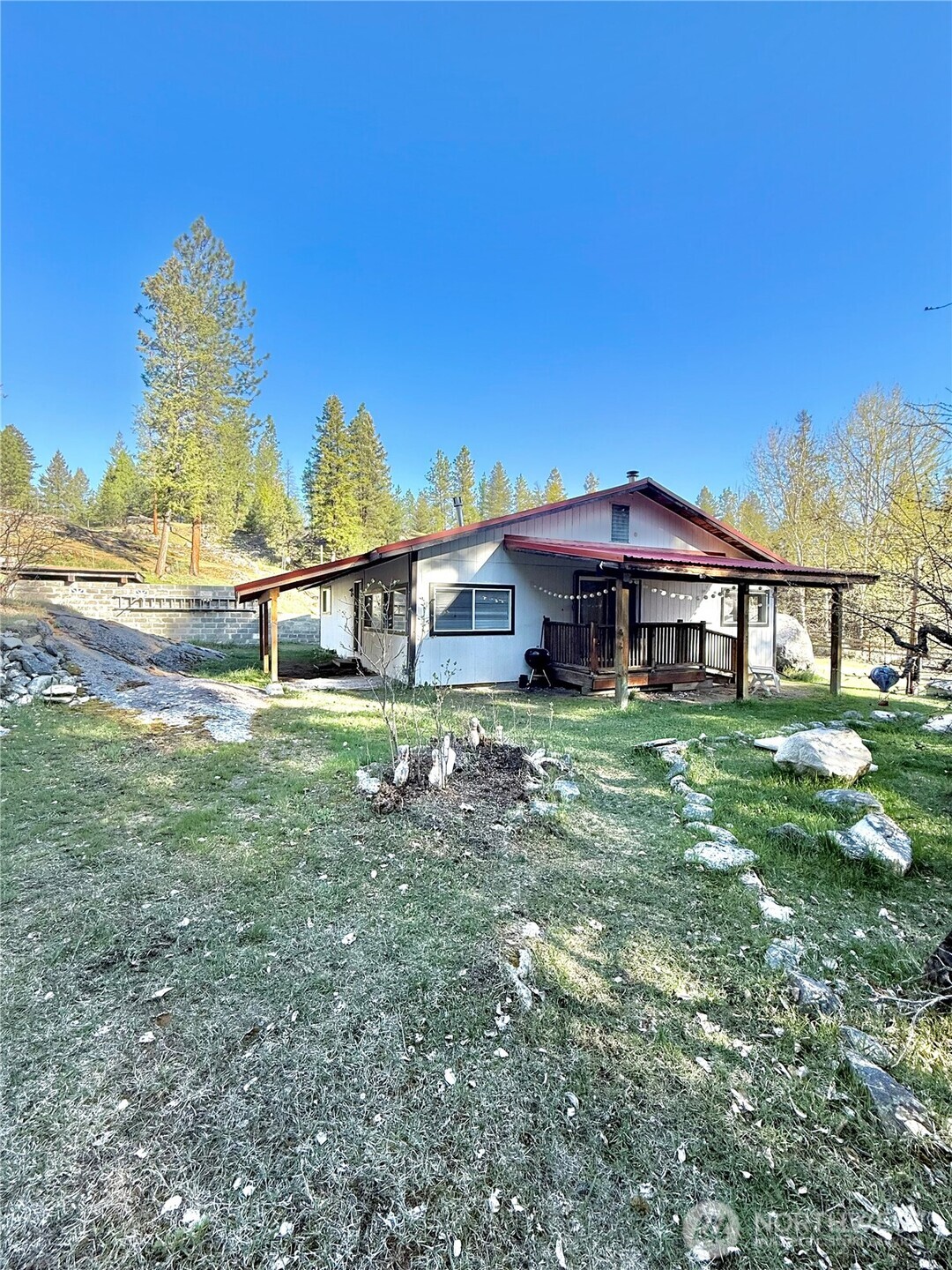 1092 Aeneas Valley Road Property Photo 1