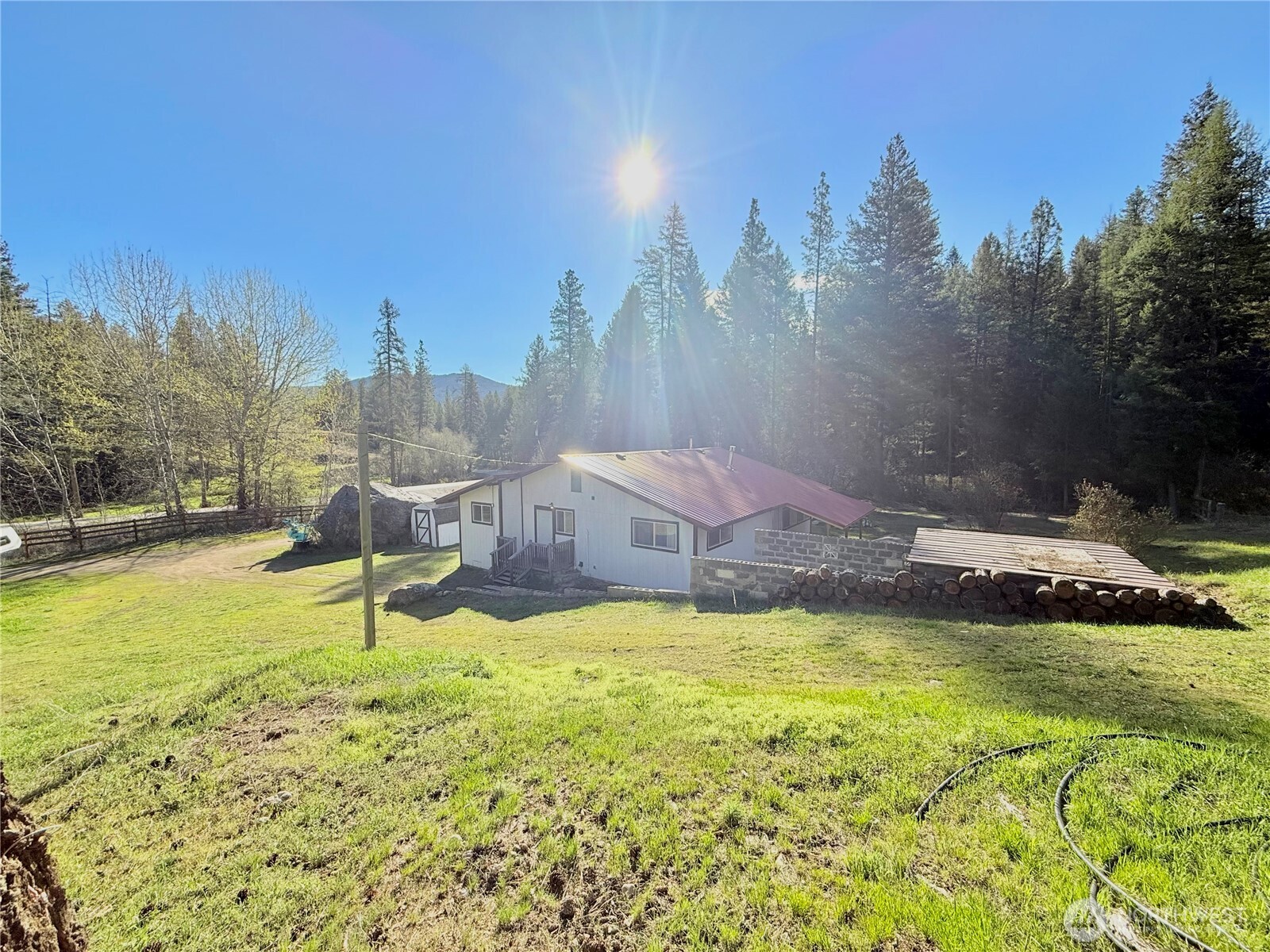 1092 Aeneas Valley Road Property Photo 7