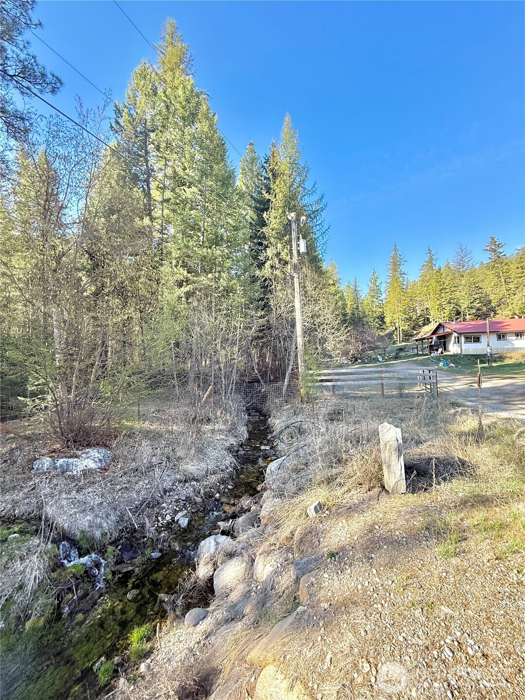 1092 Aeneas Valley Road Property Photo 13