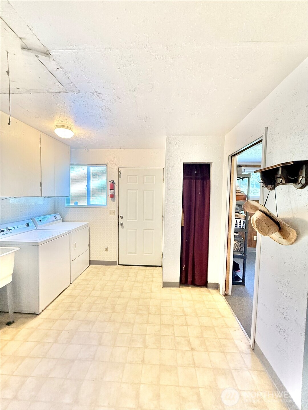 1092 Aeneas Valley Road Property Photo 37