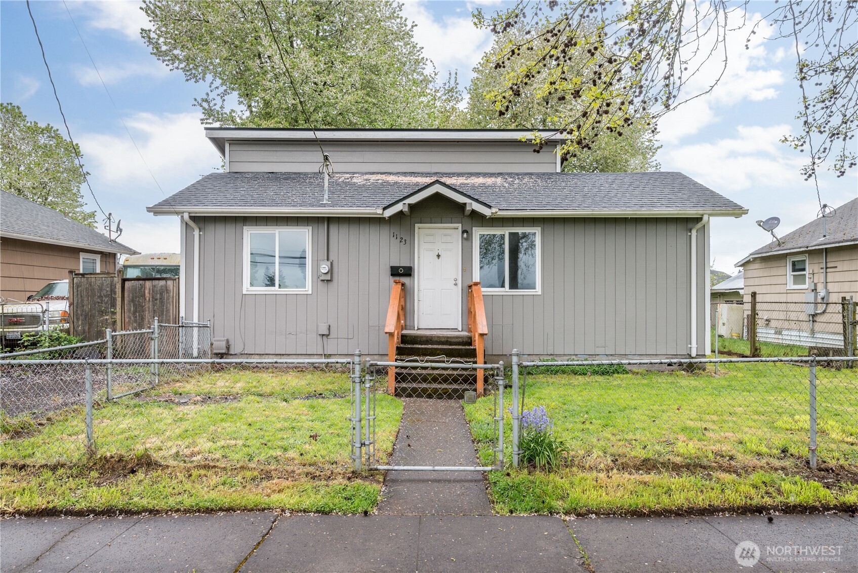 1123 7th Avenue Property Photo 1
