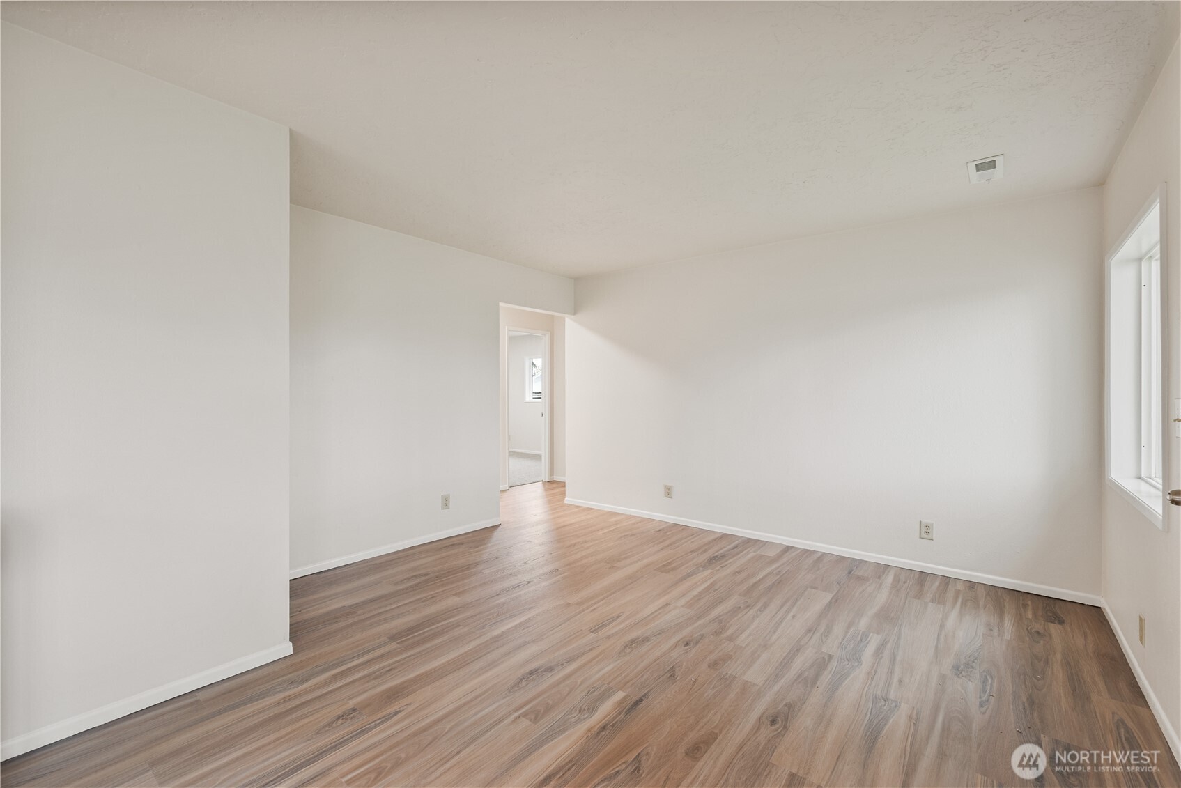 1123 7th Avenue Property Photo 3