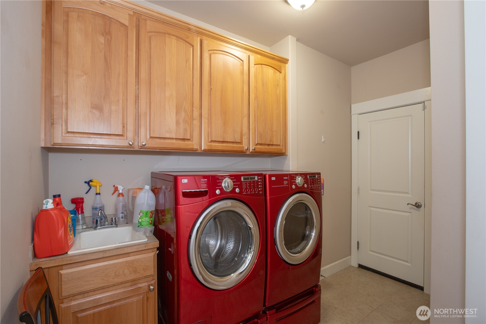 3930 Cameron Drive Property Photo 11