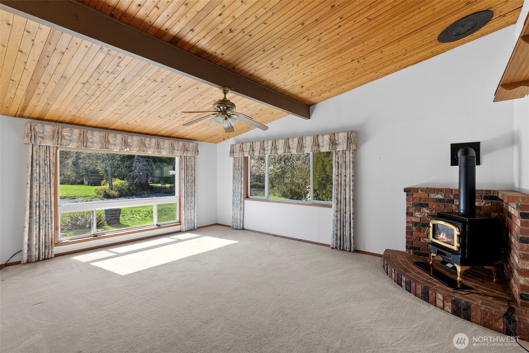 210 Kelly Road Property Photo 17