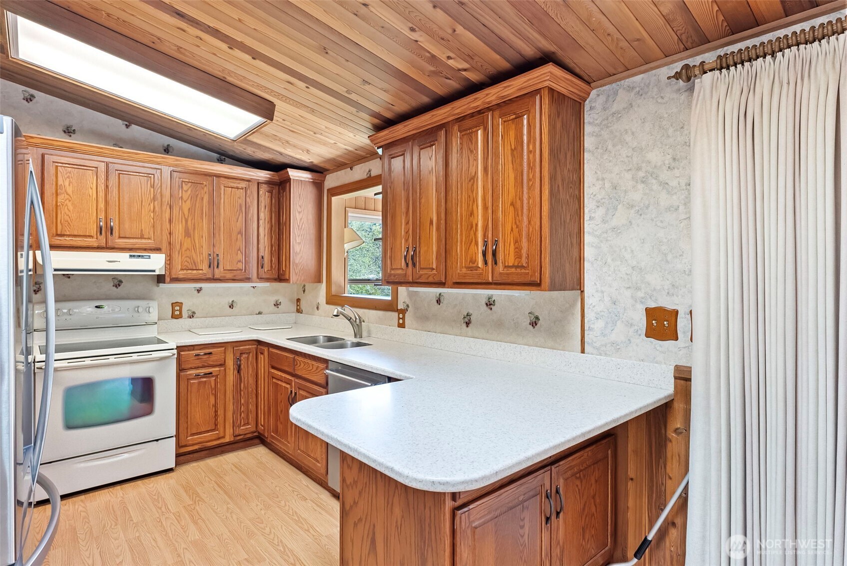 210 Kelly Road Property Photo 26