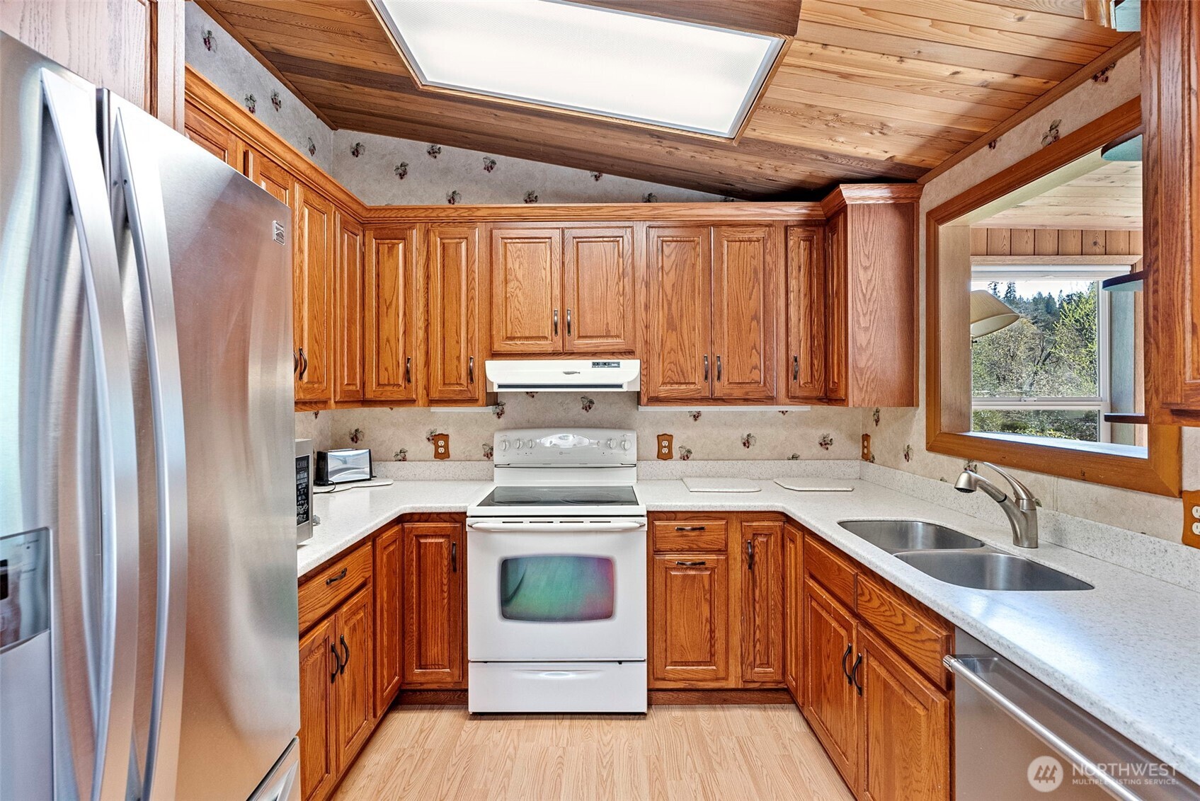 210 Kelly Road Property Photo 27