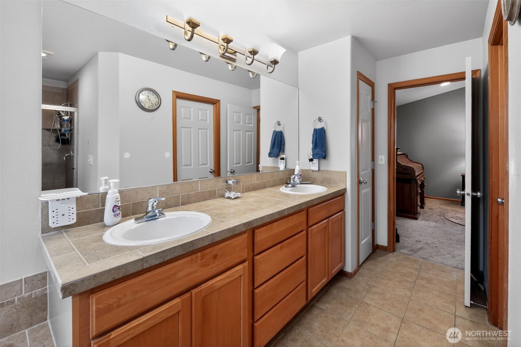 11221 Se 216th Street Property Photo 26