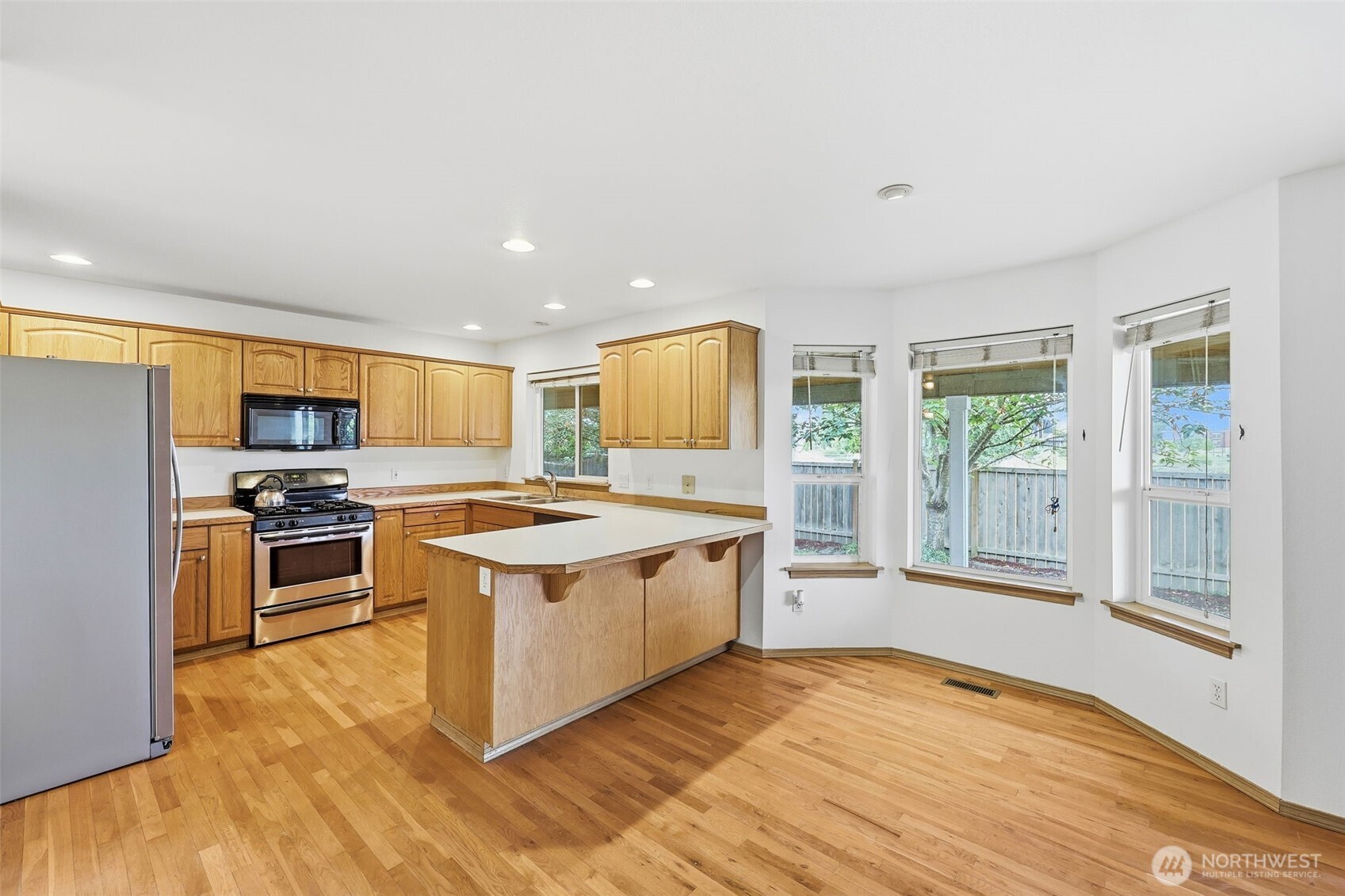 263 Hamilton Court Property Photo 16