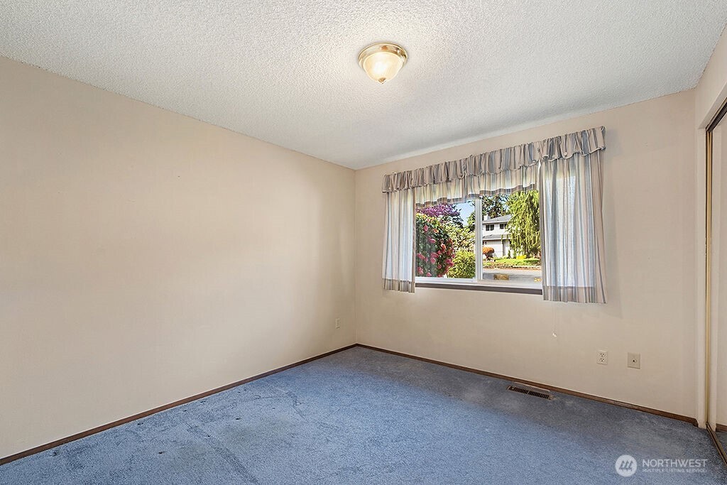 11213 98th Avenue Property Photo 17