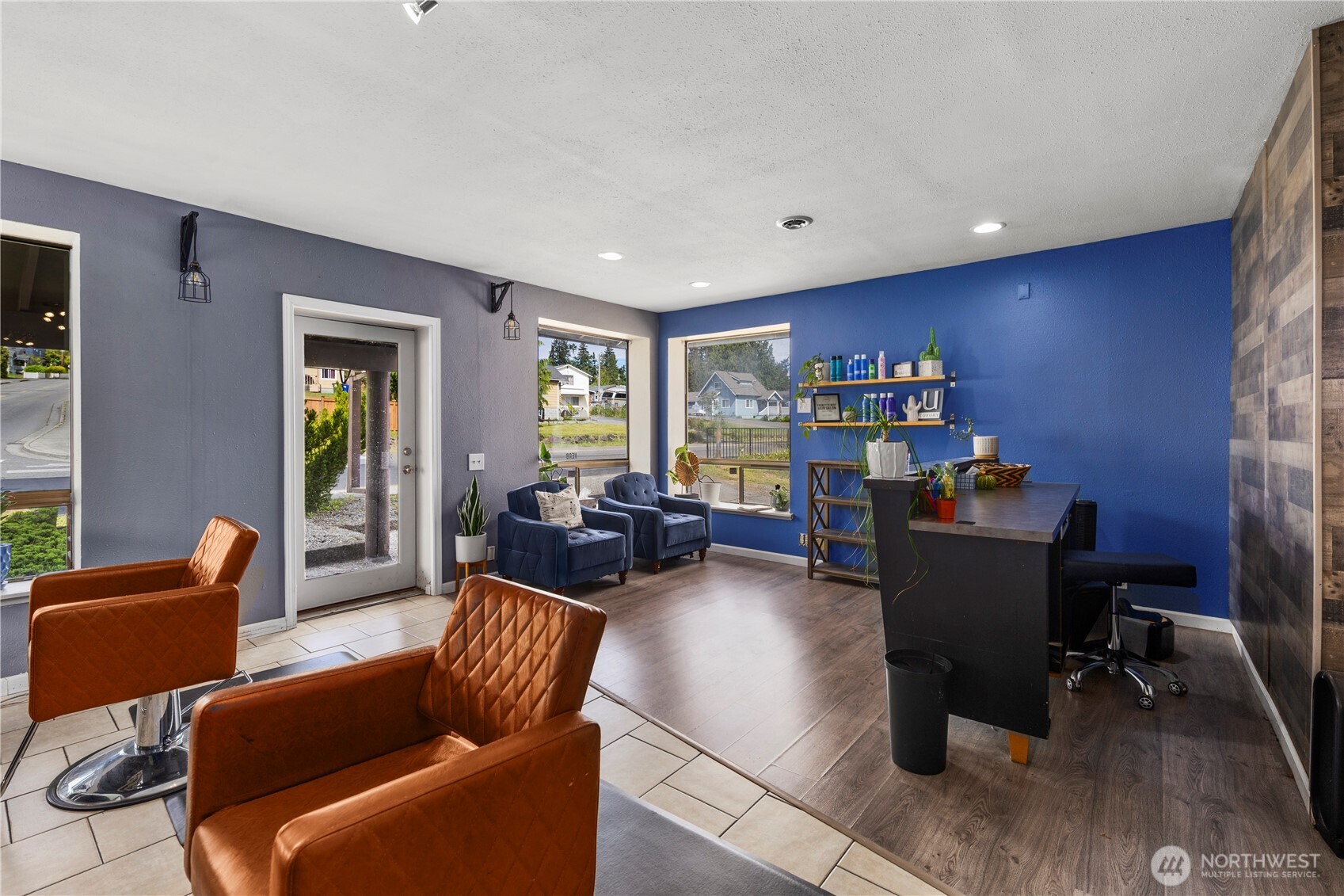 7439 Beverly Boulevard Property Photo 4