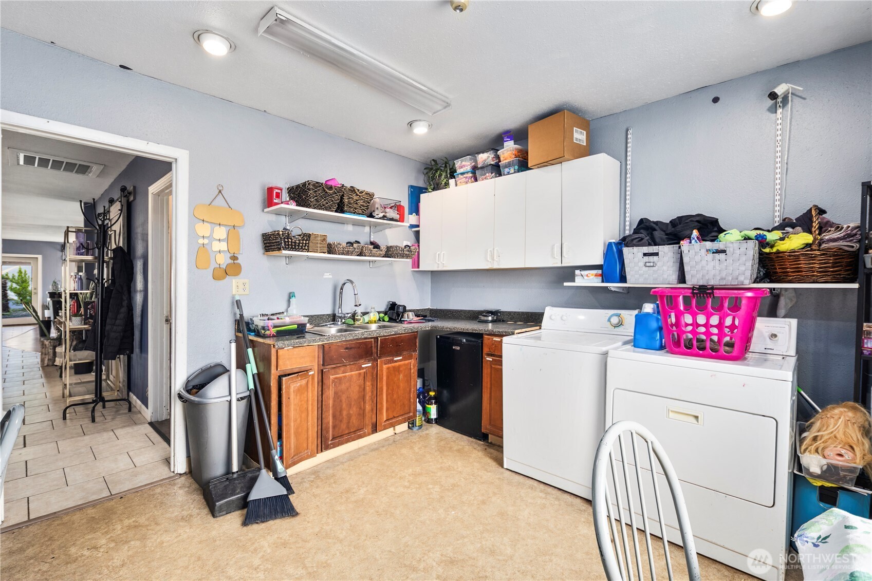 7439 Beverly Boulevard Property Photo 15