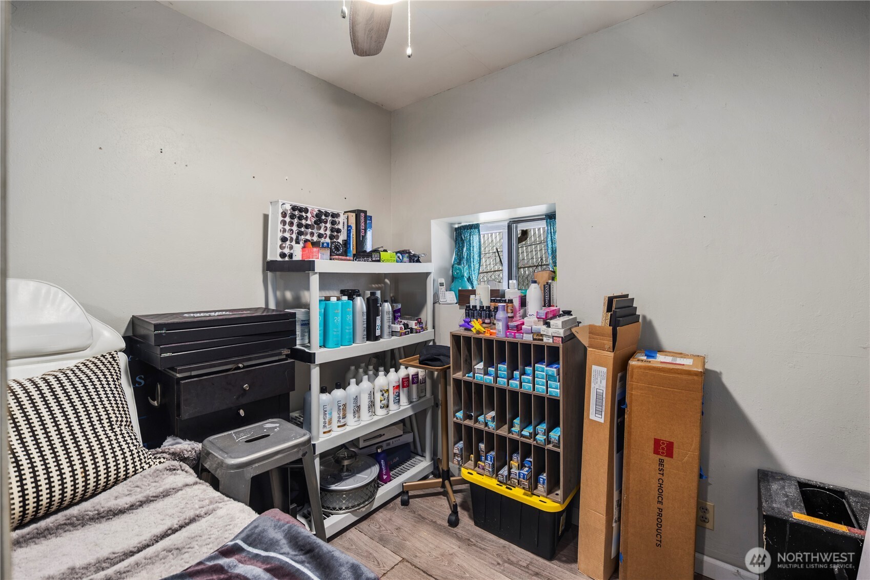 7439 Beverly Boulevard Property Photo 16