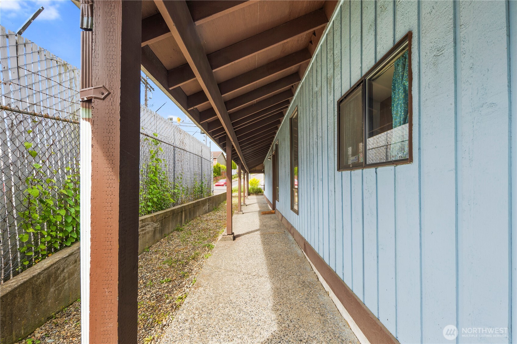 7439 Beverly Boulevard Property Photo 23