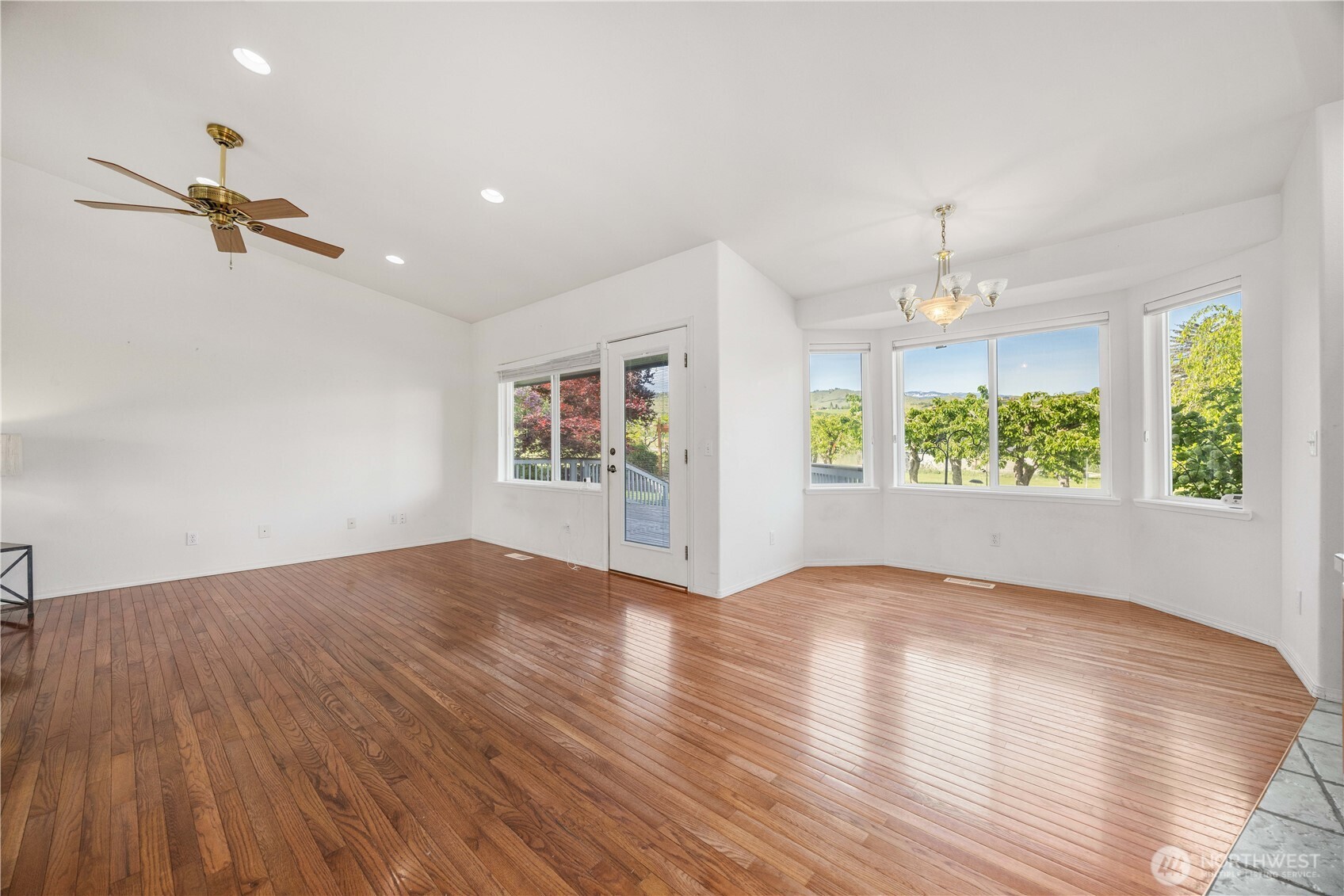 3503 W Malaga Road Property Photo 13