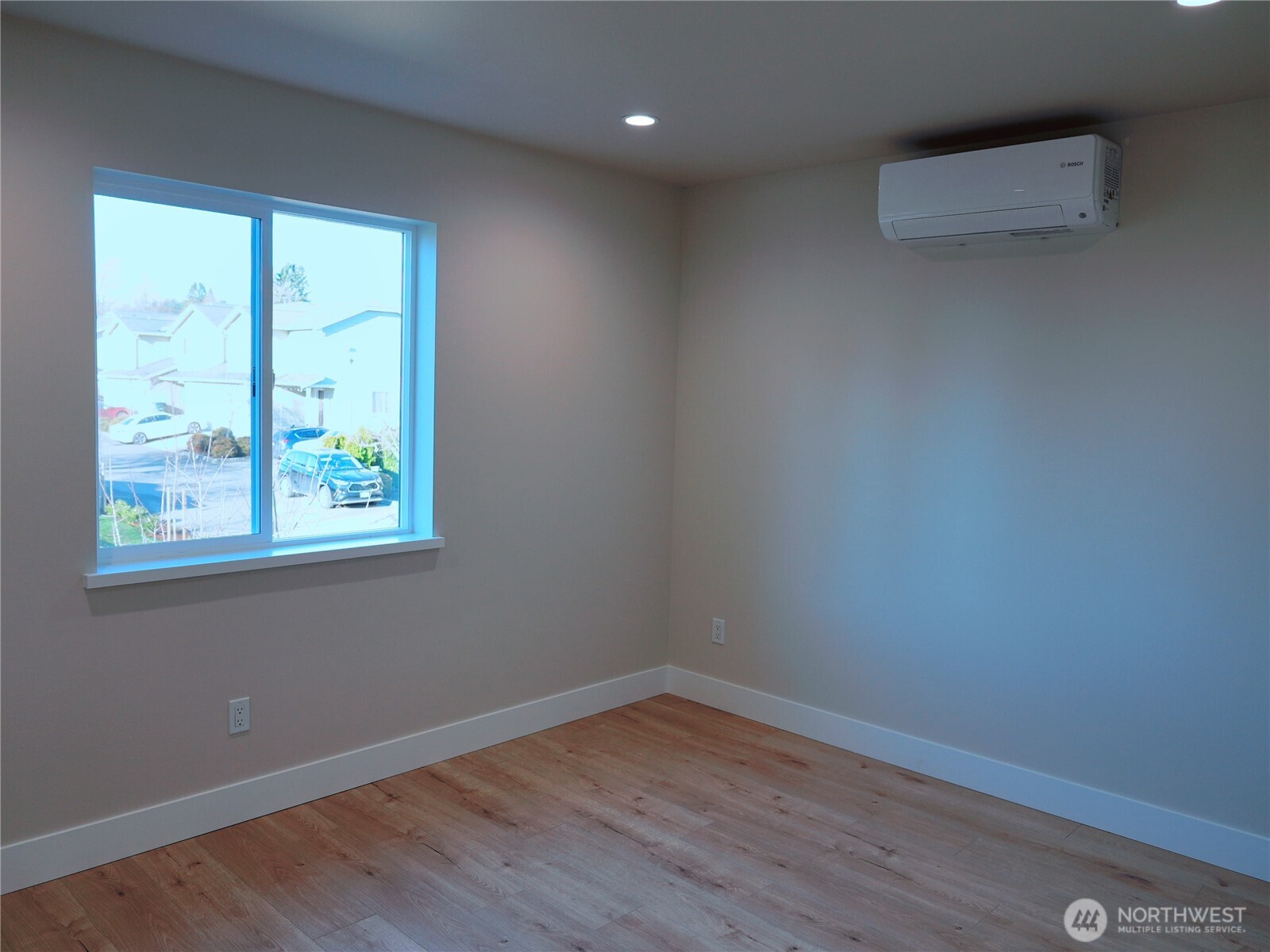 2155 Siddle Loop 104 Property Photo 3