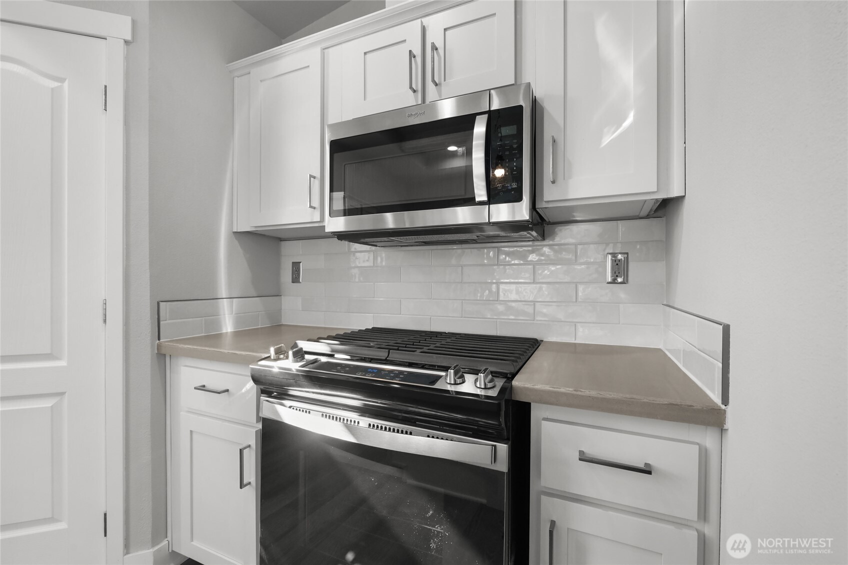 2126 Glacier Street 53 Property Photo 11