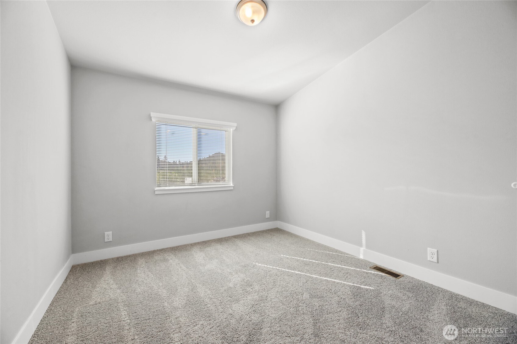 2126 Glacier Street 53 Property Photo 20
