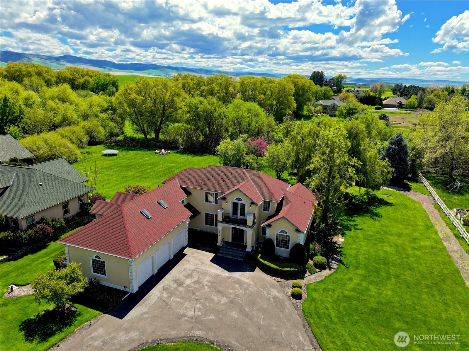2578 Wainwright Place Property Photo 39