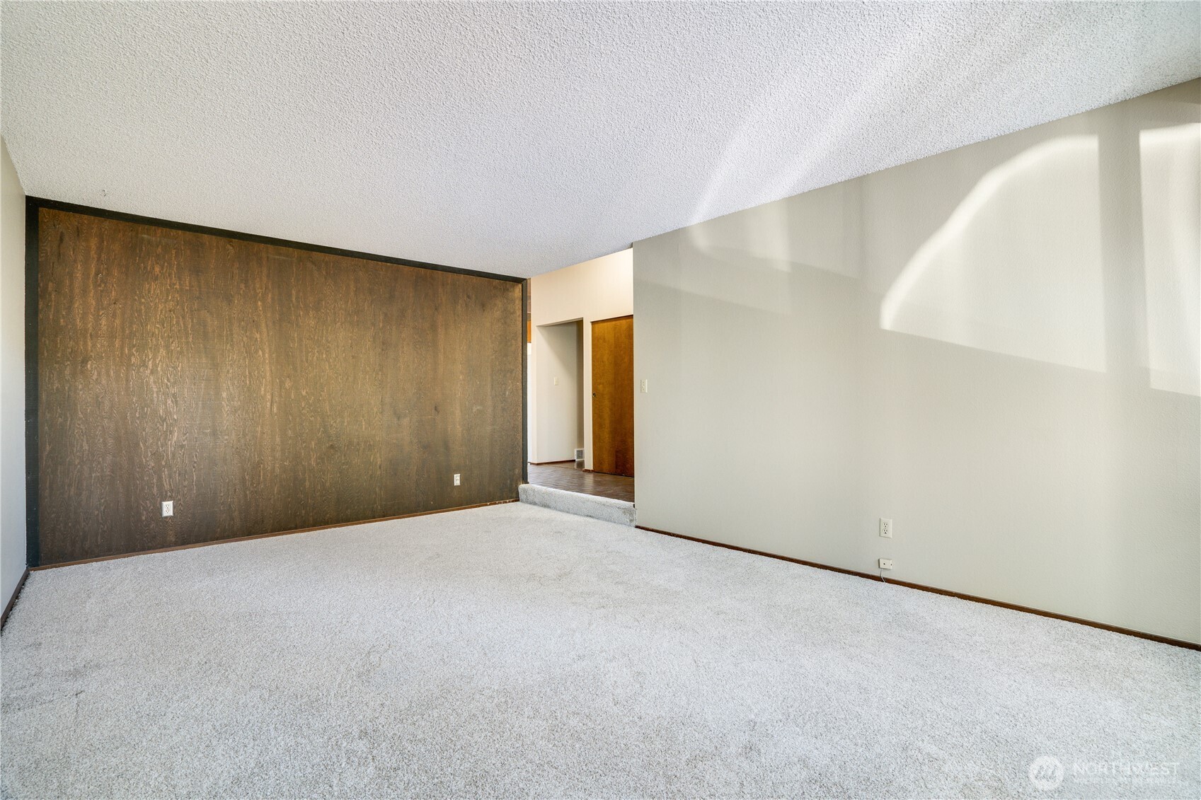 3023 Bridgeport Way B Property Photo 11