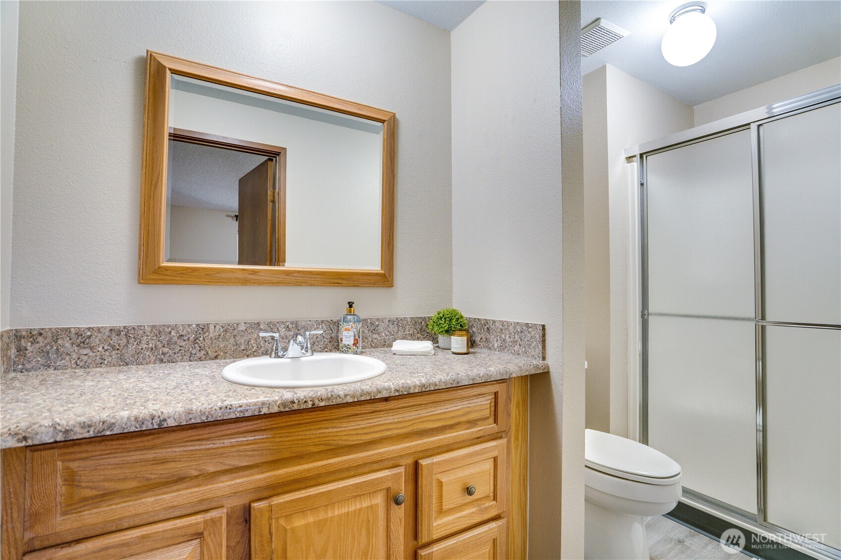 3023 Bridgeport Way B Property Photo 15