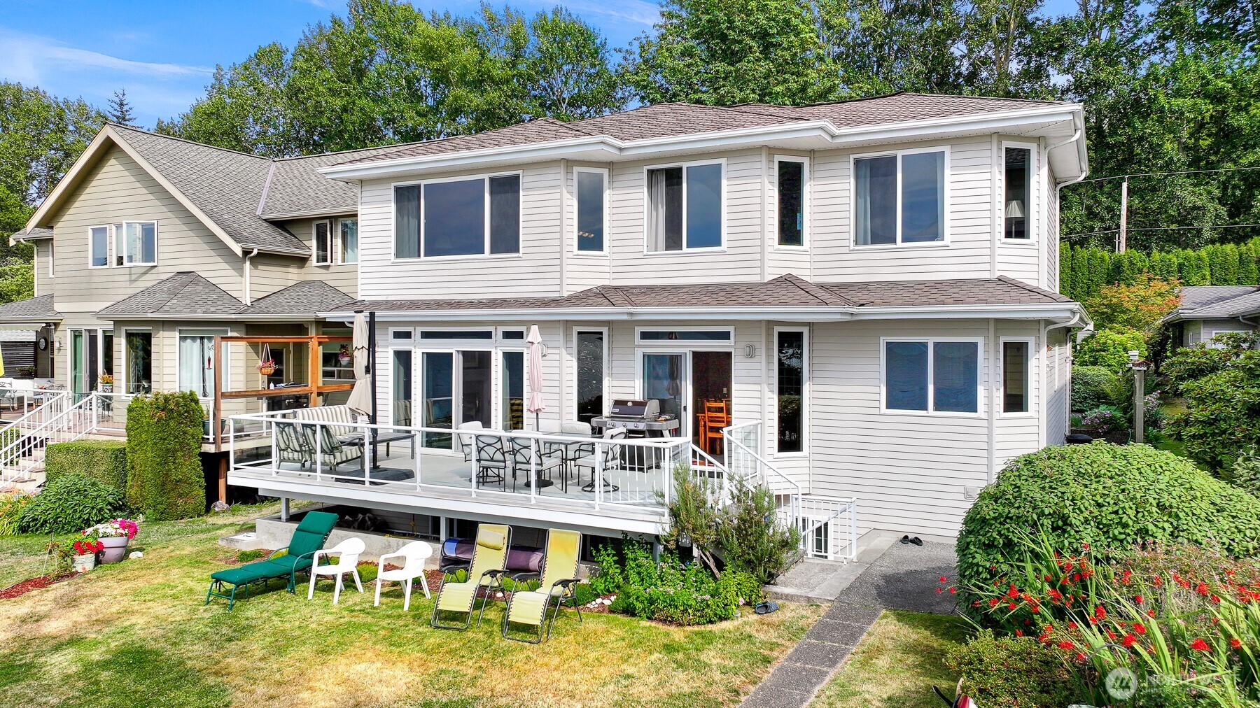 3145 Sunset Way Property Photo 4