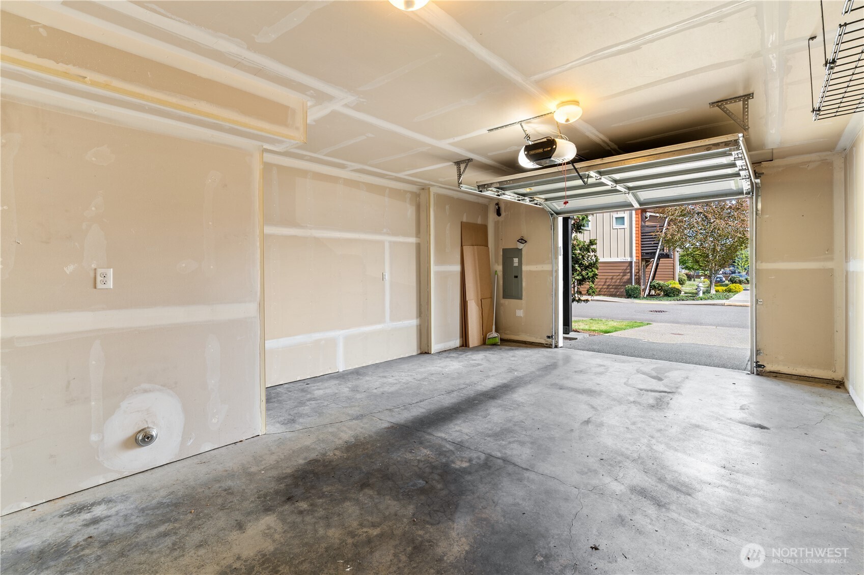 17410 118th Avenue Ct C Property Photo 33
