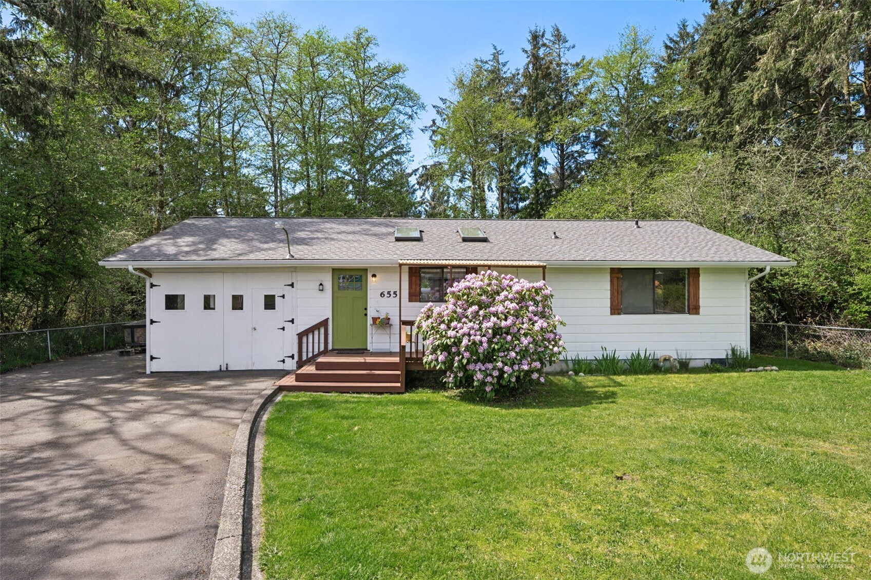 655 Mt Olympus Avenue Property Photo 1
