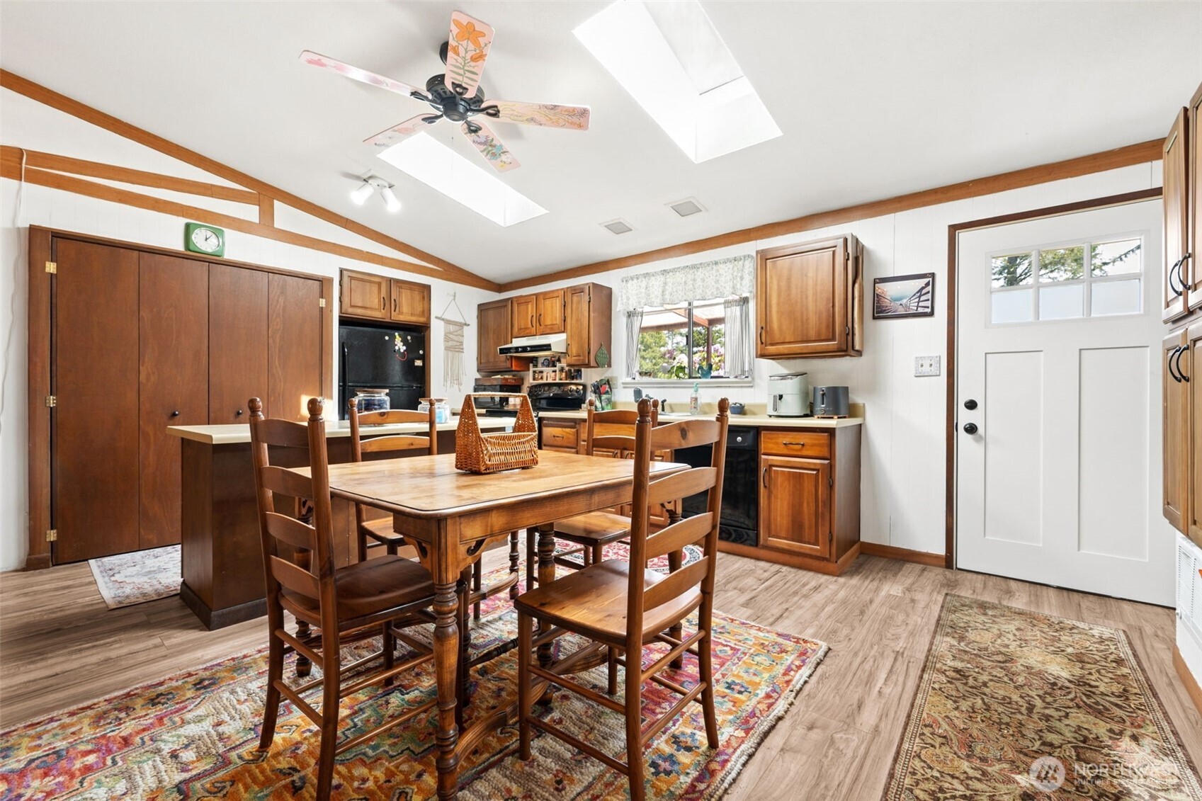 655 Mt Olympus Avenue Property Photo 7