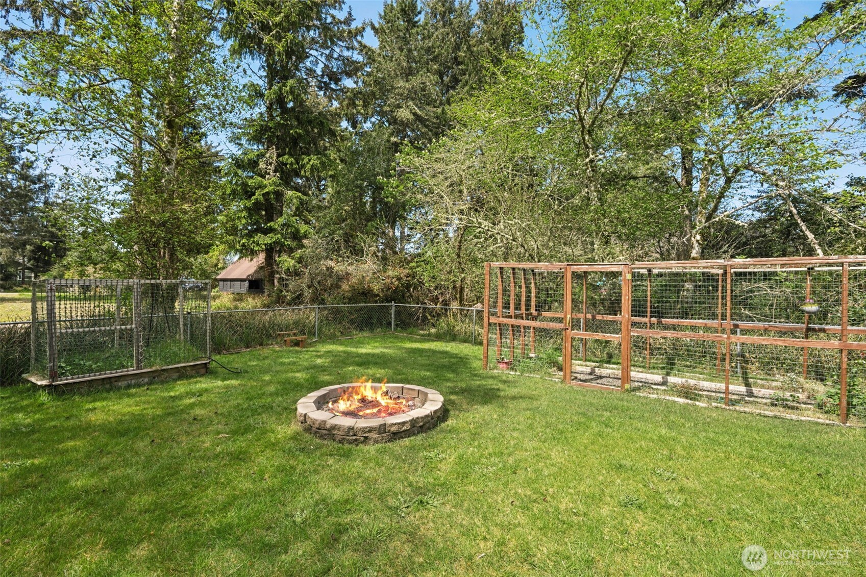 655 Mt Olympus Avenue Property Photo 24