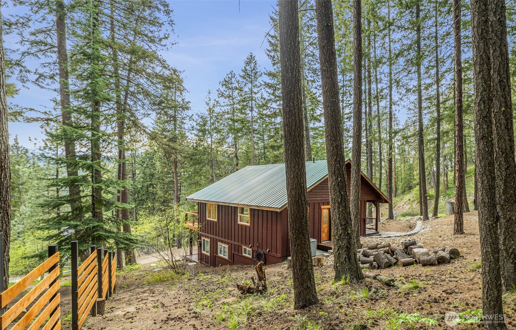 25603 Camp 12 Road Property Photo 4
