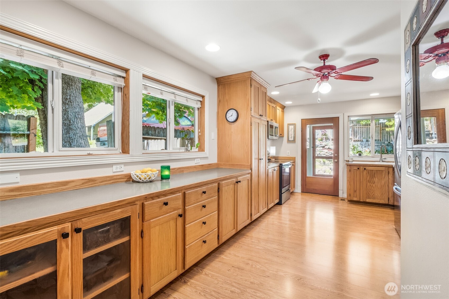 604 Birch Street Property Photo 10