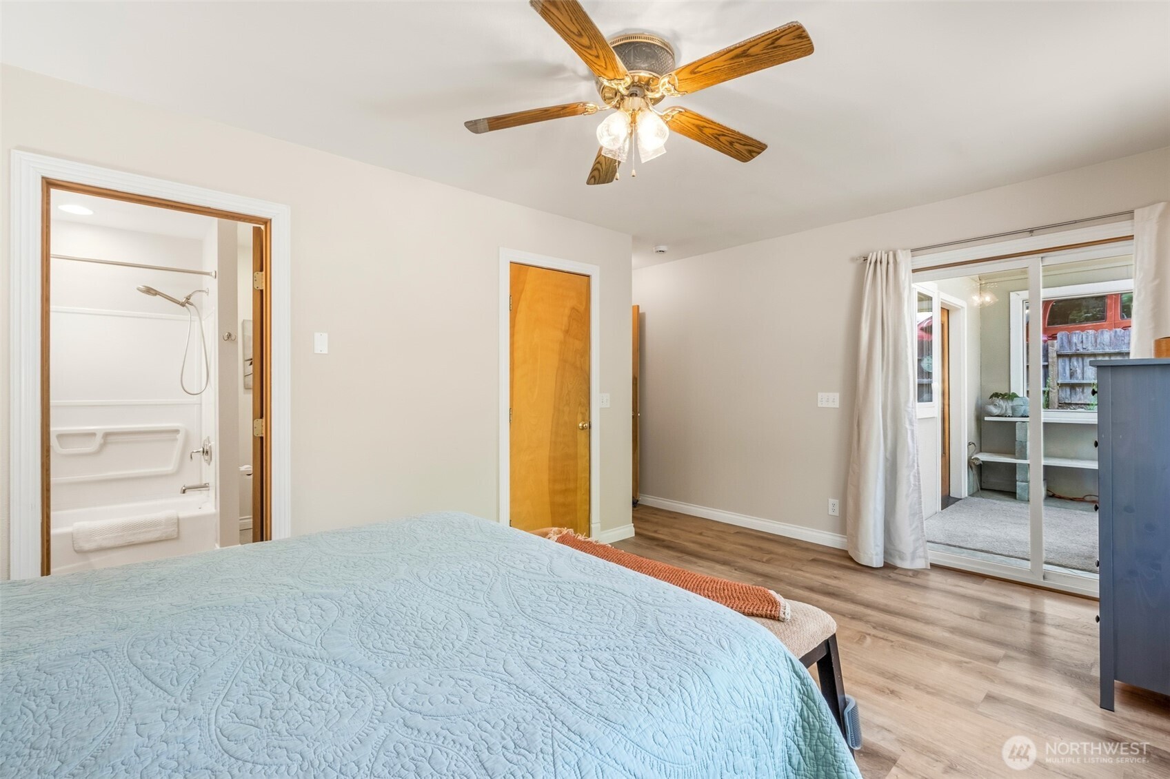 604 Birch Street Property Photo 15