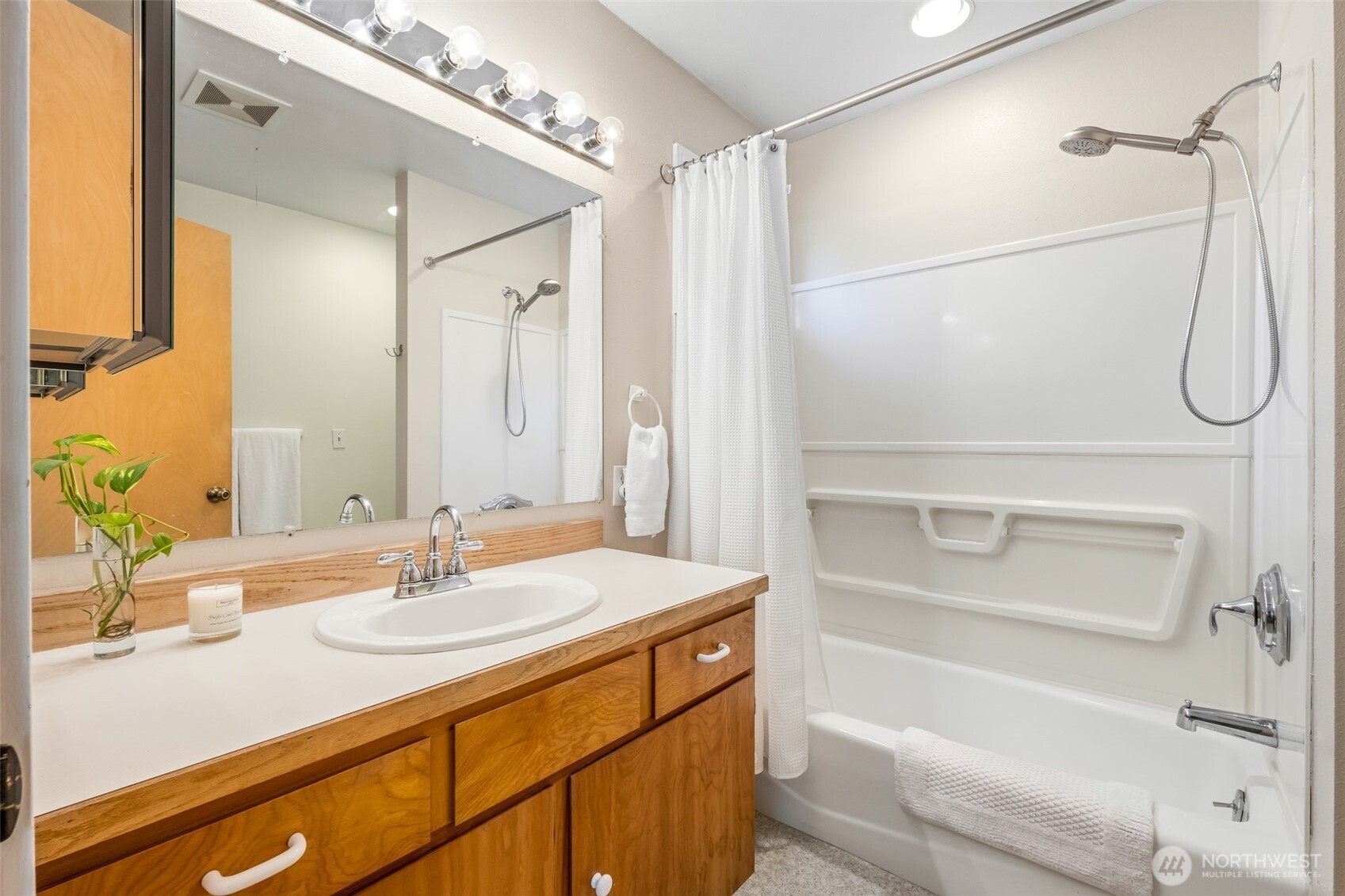 604 Birch Street Property Photo 16