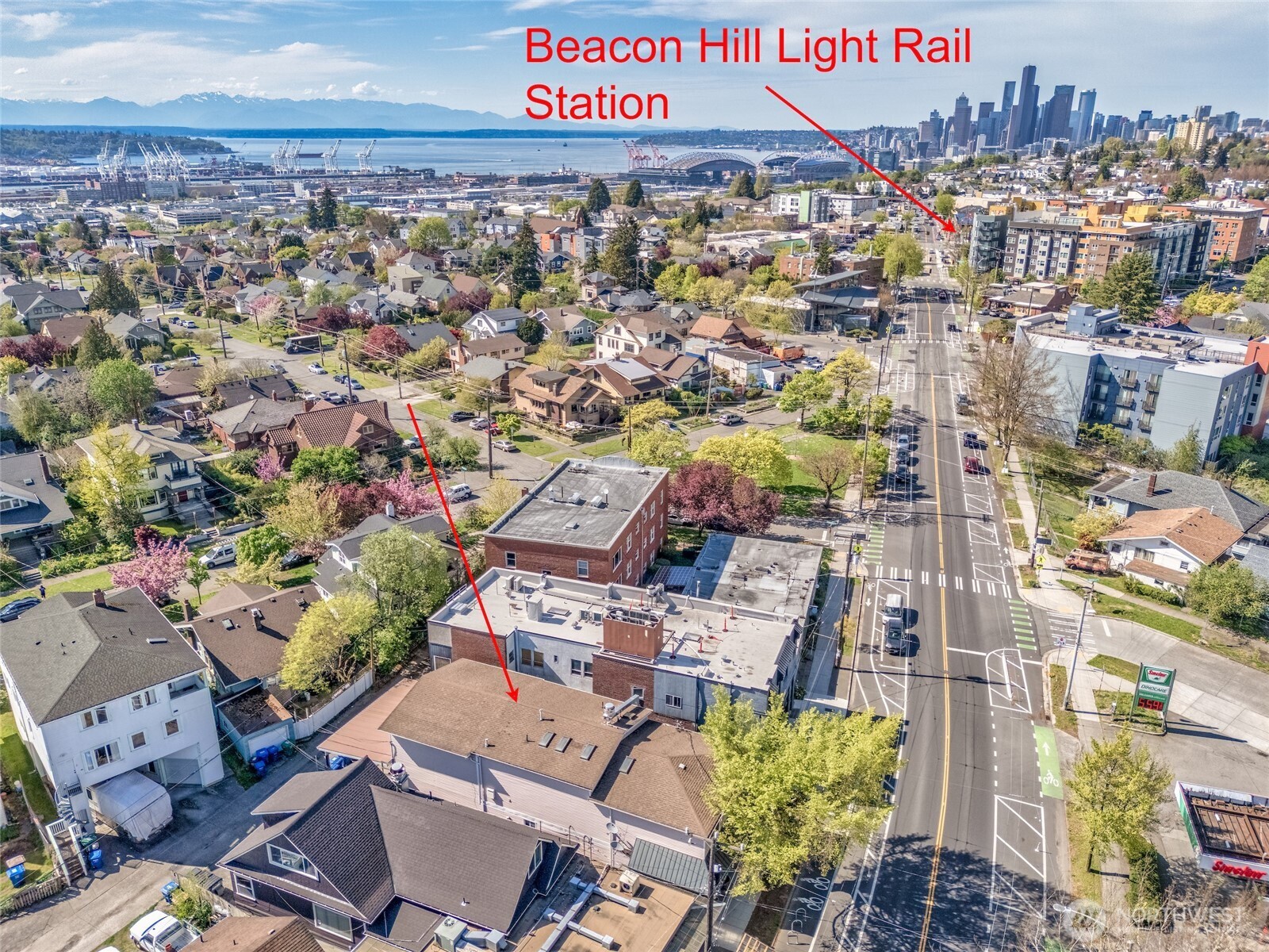 3015 Beacon Avenue Property Photo 3